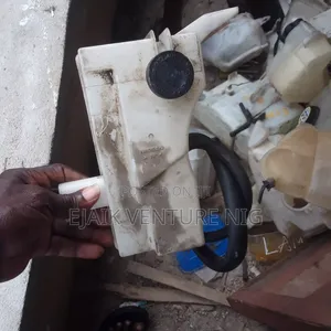 Water Reservoir Nissan Rogue 2008/2009/2010/2012