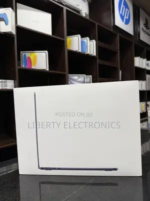 New Laptop Apple MacBook Air 2022 M2 16GB Apple M2 SSD 256GB