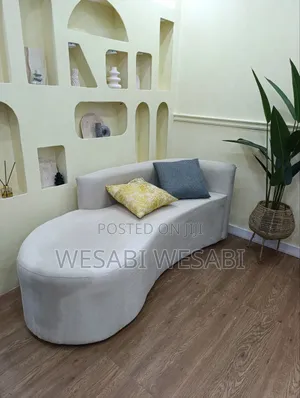 Curvy 3-Seater Chair With Luxury Fabric
