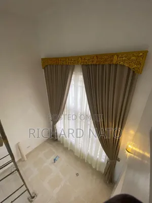 High Quality Royal Kings Curtain