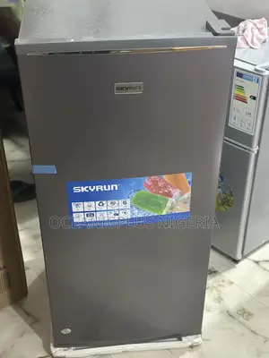 Skyrun Daily Freeze 160 L Refrigerator (Model BCD-160hc).