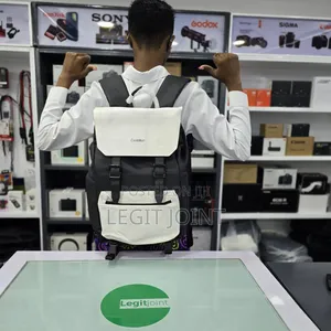 Cwatoun Camera Bag With Laptop Compartment