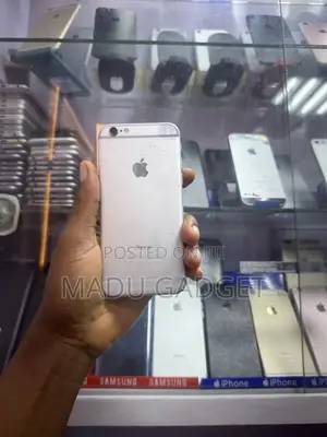 Apple iPhone 6 16 GB Silver