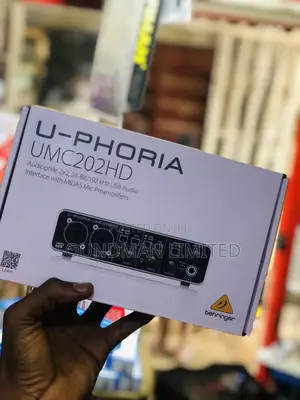 Behringer U-Phoria Umc202hd Usb Audio Interface (Soundcard) Studio