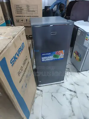 Legit Skyrun 160 Liters Refrigerator (Model BCD-160hc).