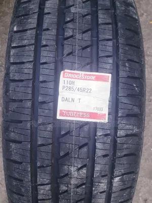 285/45r22 Bridgestone Tyre