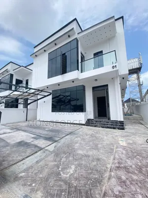 5bdrm Duplex in Chevron for sale