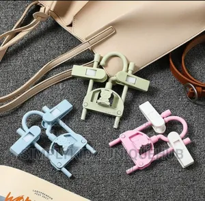 Cloth Hanger With Pegs