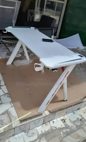 White Quality Gaming Table