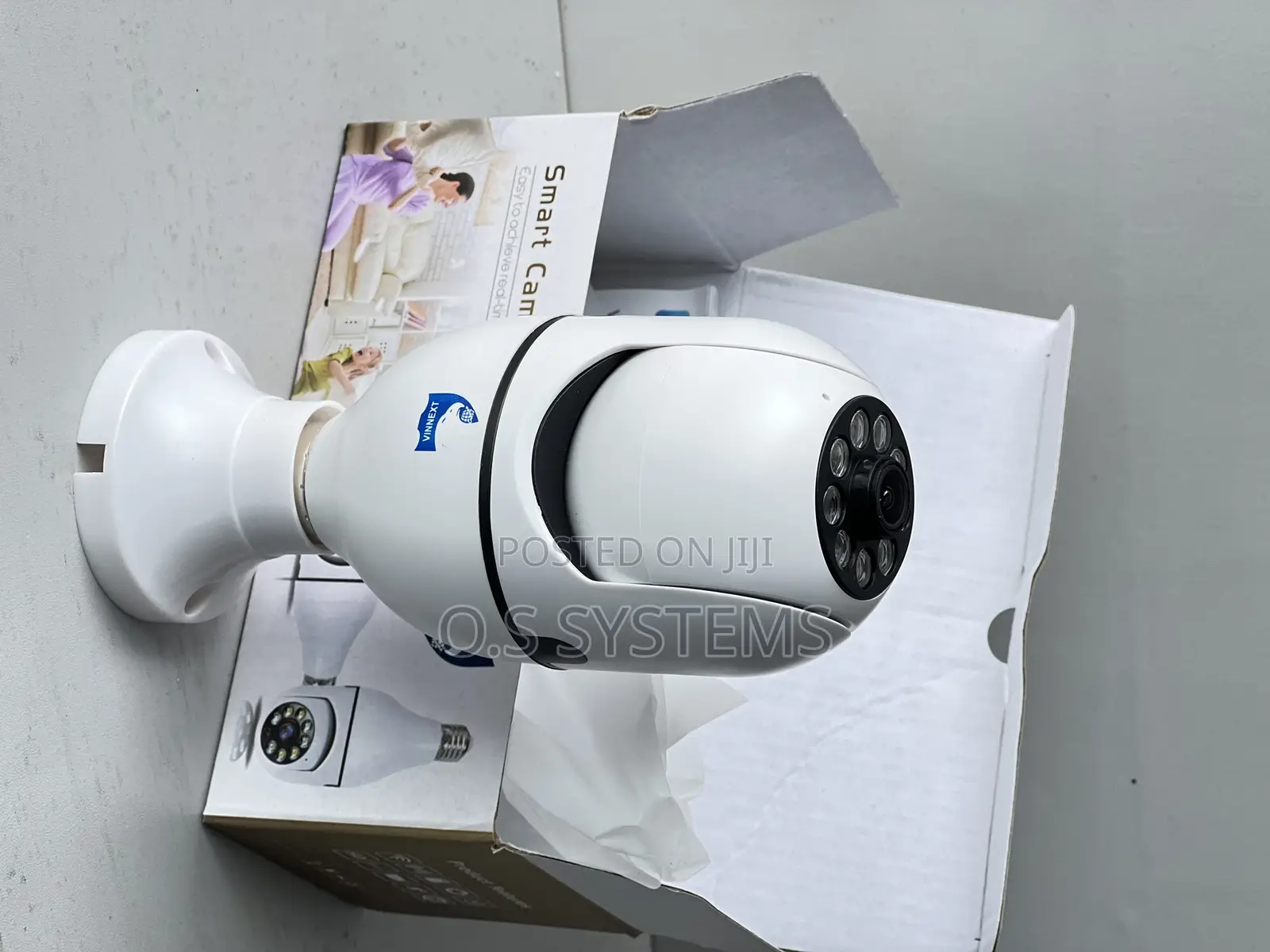 Smart Bulb Camera