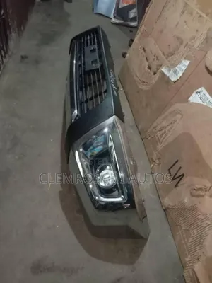 High Quality Certified Complete Front Iron Bumper Hilux 2018