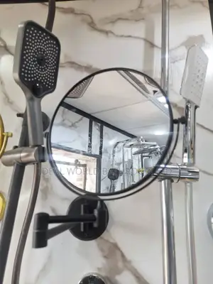Black Magnified Mirror