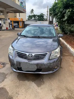 Toyota Avensis 2.0 Advanced Automatic 2012 Gray