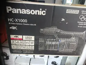 Panasonic Hc-X1000 Camcorder Open Box 95 Percent New