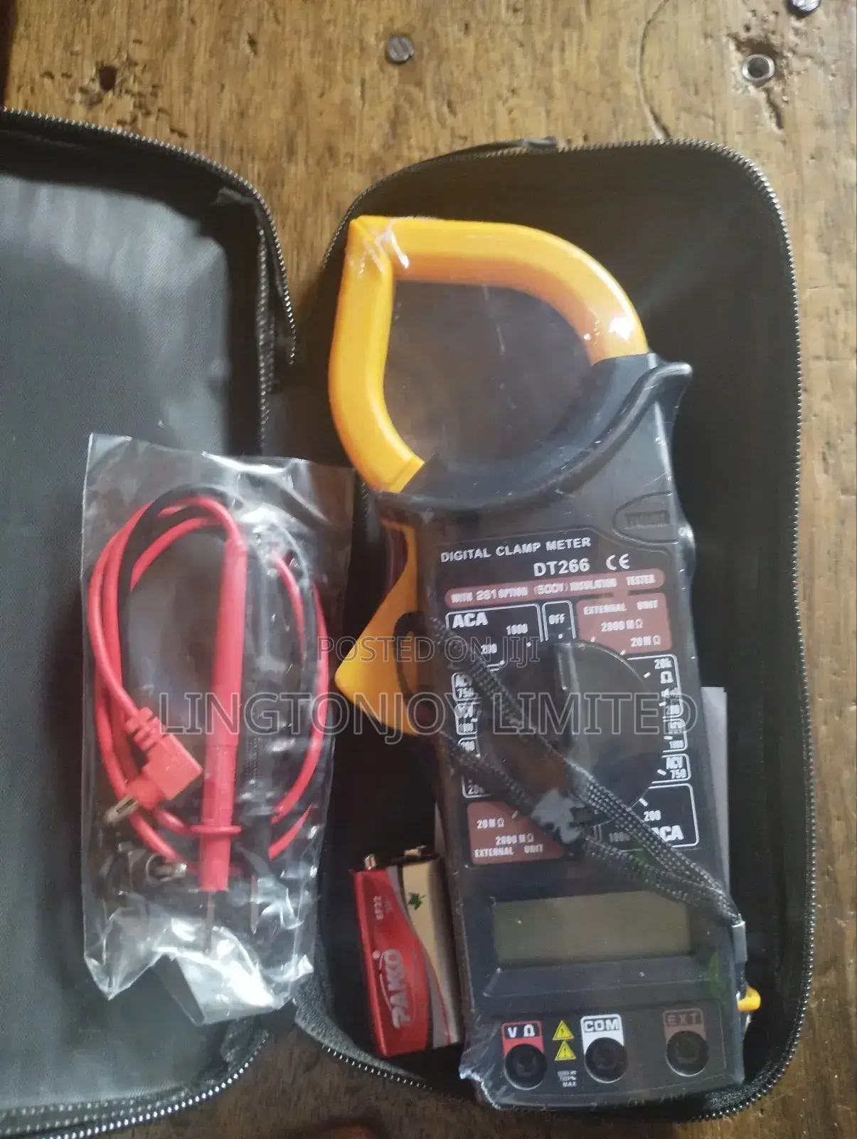 Digital Clamp Meter