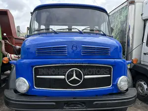 Mercedes Tipper
