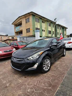 Hyundai Elantra SE Sedan FWD (1.8L 4cyl 6A) 2016 Black