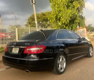 Mercedes-Benz E350 2013 Black