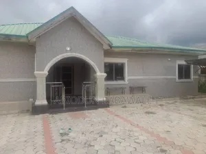 4bdrm Bungalow in Navy Estate Kashi, Karshi for sale