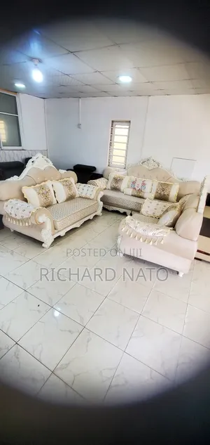 On a Level Sofa Royal Set