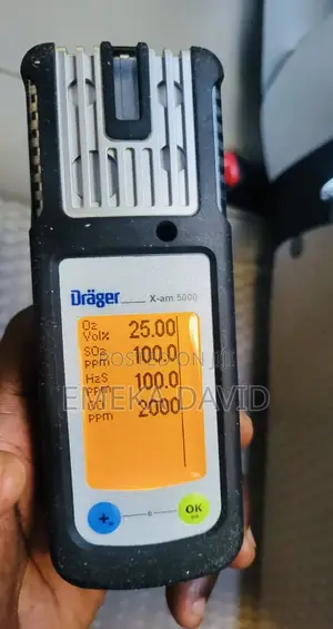 Dräger X-Am 5000 Multi-Gas Detector.
