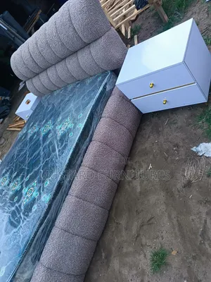 Quality 4.5x6 Bubble Bedframe