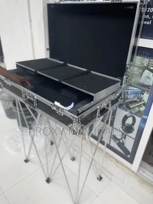 Rev 5 Box Dj Stand