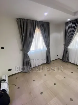 Master Class From Top to Down Clean Curtain