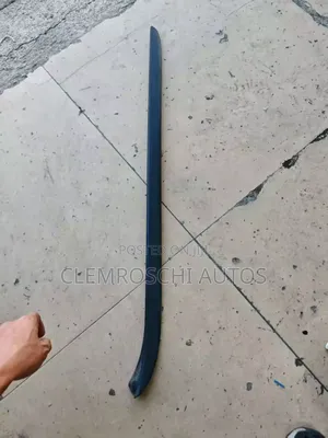 Original Windshield Pillar Water Deflector Bentley Bentayga