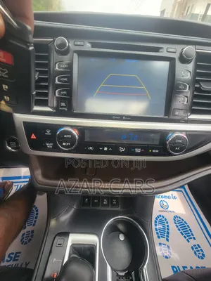 Toyota Highlander Limited Platinum 4dr SUV AWD (3.5L 6cyl 6A) 2014
