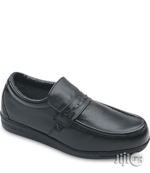8207 Redwings Safety Shoe