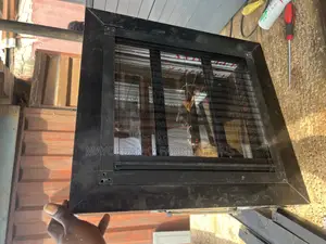 Frameless Window With Collapsible Nets