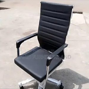 Adjustable Comfort Chair (Leather)