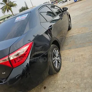 Toyota Corolla L (1.8L 4cyl 2A) 2018 Black