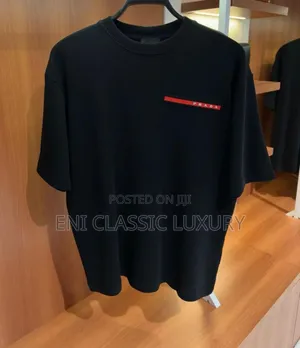 💯 Quality Luxury Men's T-shirts Prada Well Branded