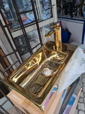 Gold Basin With Mixer Tap