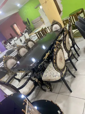 High Stock 8 Dining on Normal Frequency
