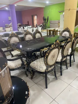 Cool and Demure Dining Set