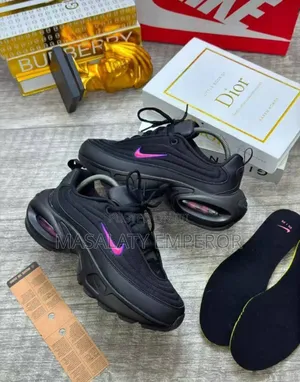 Men's Canvas