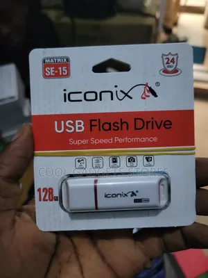 Iconix Se-15 Usb 3.0 Flash
Drive 128gb