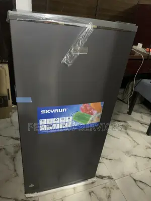 Refrigerator + Freezer Combo – Skyrun 160l BCD-160hc