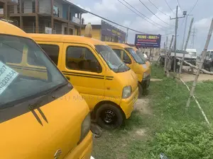 Suzuki Every 2005 Yellow