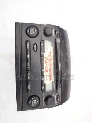 2006 -2008 Toyota Sienna Radio