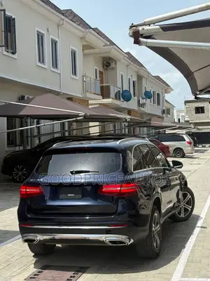 Mercedes-Benz GLC-Class 2018 Blue