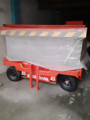 Self Propelled Hydraulic Scissors Lift