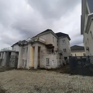 6bdrm Duplex in Asokoro for sale