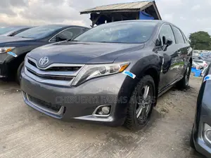 Toyota Venza Limited 4dr Wagon AWD (3.5L 6cyl 6A) 2015 Gray