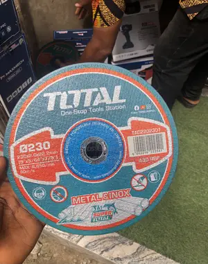 Cutting Disc 9”