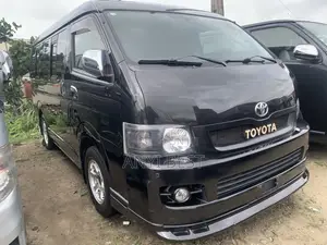 Toyota HiAce 2015 Black
