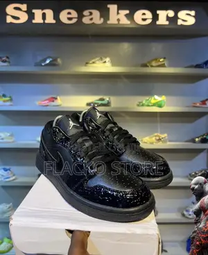 Original Air Jordan 1 Low Se Patent Elephant Black Sneakers